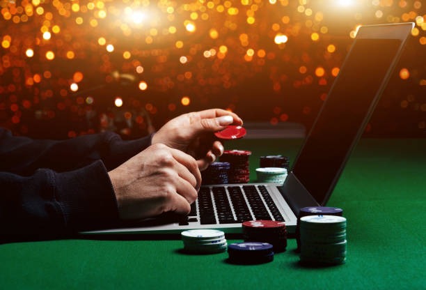 cagar bola platform interface showing football markets and live-dealer tables